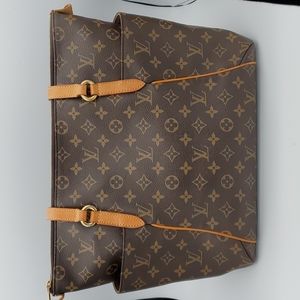 Louis Vuitton Monogram Totally MM